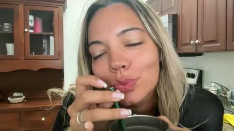 prettyyykittyyy22 online show from 11.01.25