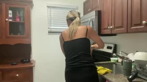 prettyyykittyyy22 online show from 11.13.25