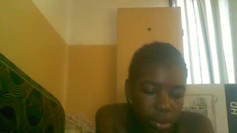 prettyzuzu online show from 10.24.25