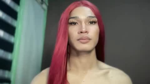 Snapshot of pricelessbeautyxxx chatting on 12.17.25 TINA online show from 12.17.25