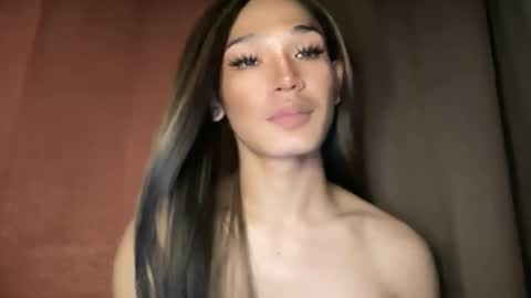 Snapshot of pricelessbeautyxxx chatting on 01.12.26 TINA online show from 01.12.26