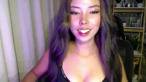 Snapshot of pricelessbeautyxxx chatting on 02.18.26 TINA online show from 02.18.26