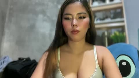 Snapshot of pricelessbeautyxxx chatting on 06.10.26 TINA online show from 06.10.26