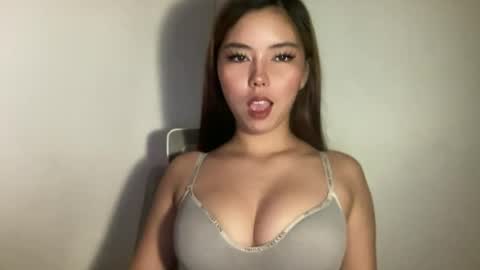 Snapshot of pricelessbeautyxxx chatting on 07.06.26 TINA online show from 07.06.26