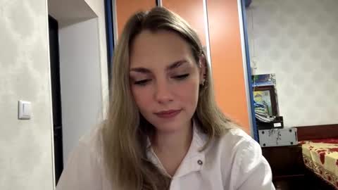 Snapshot of pricillahoinacki chatting on 11.11.25 Amelia online show from 11.11.25