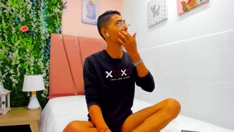 Snapshot of princcsjoel chatting on 09.23.25 princcsjoel online show from 09.23.25