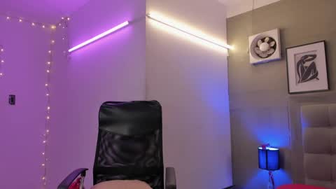 prince_arthur77 online show from 03.01.25