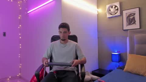 prince_arthur77 online show from 03.05.25