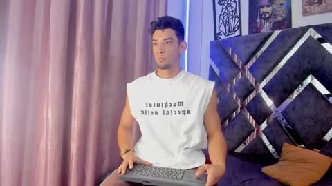 prince_arthur77 online show from 10.01.25