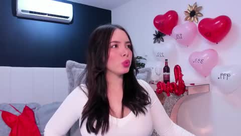 Mia online show from 02.14.26