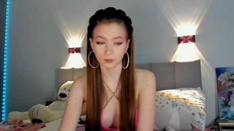 Snapshot of princess_nier chatting on 01.04.25 Princess Diana online show from 01.04.25