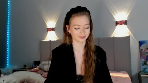 Snapshot of princess_nier chatting on 01.17.25 Princess Diana online show from 01.17.25