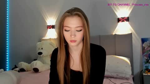 Snapshot of princess_nier chatting on 02.21.25 Princess Diana online show from 02.21.25