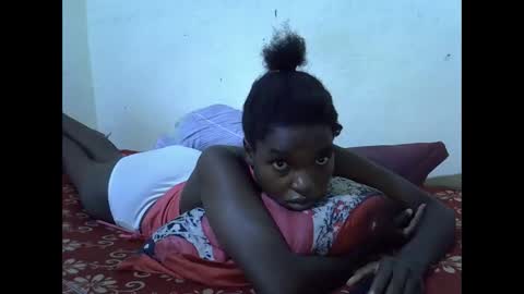 Snapshot of princess_scovia chatting on 05.26.26 princess_scovia online show from 05.26.26