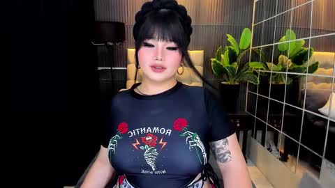 Snapshot of princesshugecummer chatting on 02.26.25 Astrid Ley online show from 02.26.25