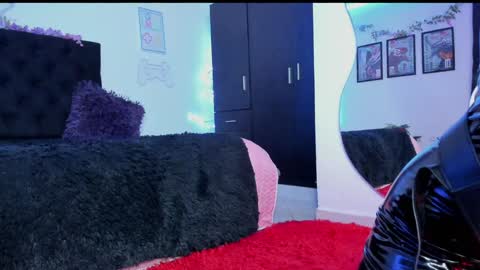 Snapshot of princessryuuko chatting on 01.14.25 ryuu online show from 01.14.25