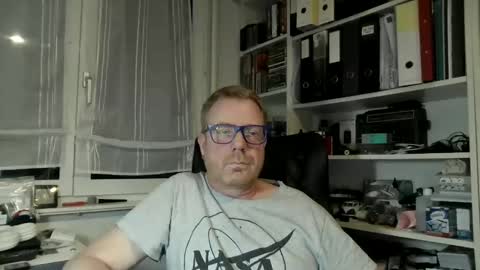 Snapshot of prinz1976 chatting on 05.19.26 Prinz online show from 05.19.26