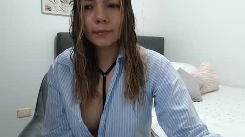 Snapshot of priscila_black chatting on 02.25.25 Marcela online show from 02.25.25