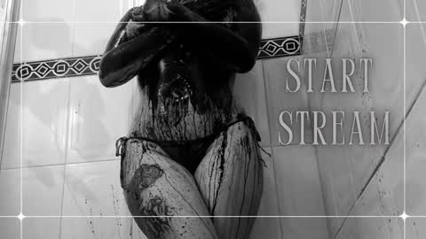 Snapshot of prismm_ chatting on 10.20.25 prismm_ online show from 10.20.25