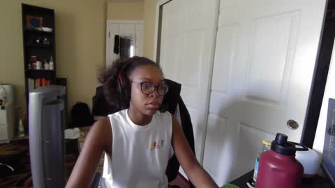 Snapshot of productivepussy chatting on 09.12.25 ProductivePorn online show from 09.12.25