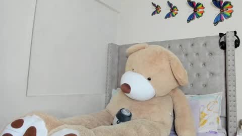 Snapshot of profanared chatting on 01.09.25 Profana Red online show from 01.09.25