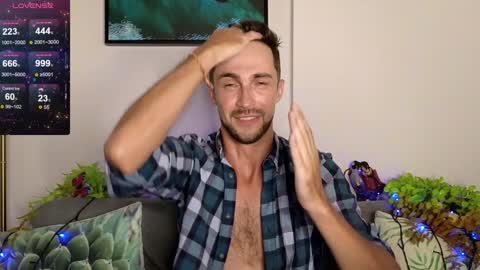 Snapshot of promethe_us chatting on 01.26.25 Prometheus original online show from 01.26.25