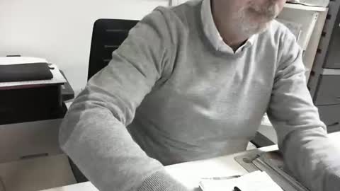 mature hairy guy online show from 11.08.25