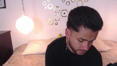 Adris  Juan online show from 10.19.25