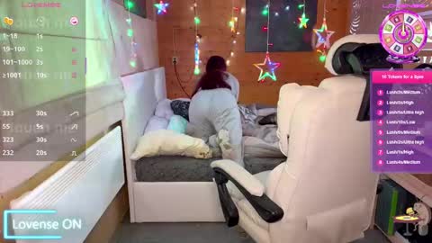 Queen of Pain online show from 02.17.25