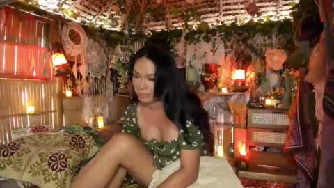 Snapshot of psychiq chatting on 09.13.25 psychiq online show from 09.13.25