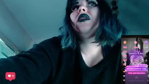 Snapshot of psychobitch69 chatting on 04.26.26 OlivePsy online show from 04.26.26