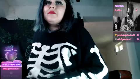 Snapshot of psychobitch69 chatting on 04.27.26 OlivePsy online show from 04.27.26