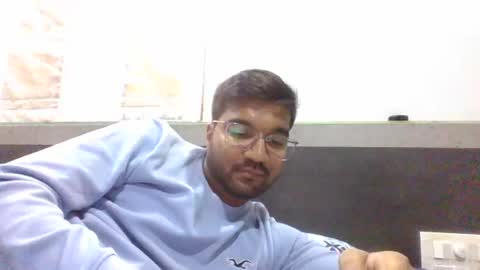 Snapshot of ptl1711 chatting on 12.11.24 ptl1711 online show from 12.11.24