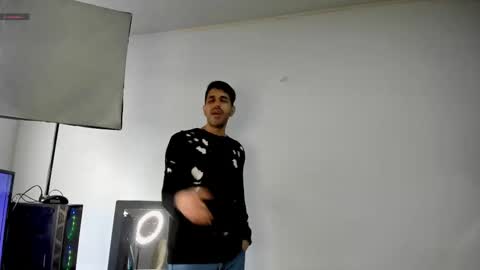 Snapshot of puch16 chatting on 12.30.24 Diego online show from 12.30.24