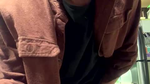 Snapshot of pufftpass chatting on 04.14.26 pufftpass online show from 04.14.26