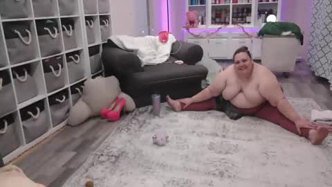 Puggie -  online show from 02.15.25