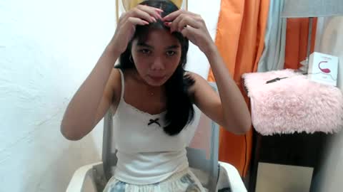Snapshot of pure_asian_beauty chatting on 06.30.26 zarah online show from 06.30.26