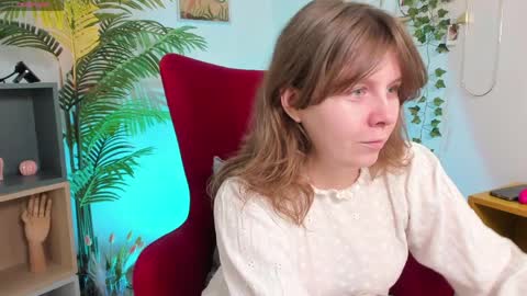 constant schedule Wednesday  Friday  Saturday  Sunday  The Rosemarie online show from 04.04.26