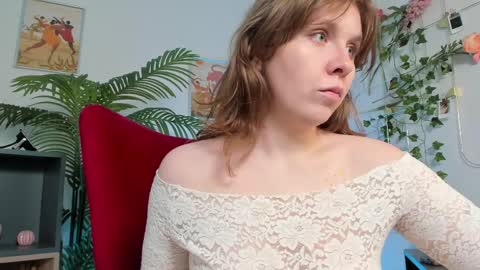 constant schedule Wednesday  Friday  Saturday  Sunday  The Rosemarie online show from 04.05.26