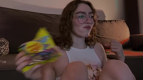 Marie online show from 12.22.24