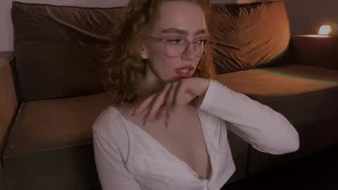 Marie online show from 02.08.25