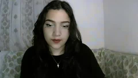 Snapshot of purple_23 chatting on 12.20.25 Lizzy online show from 12.20.25