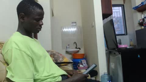 Snapshot of purple_hearts chatting on 10.05.25 purple_hearts online show from 10.05.25