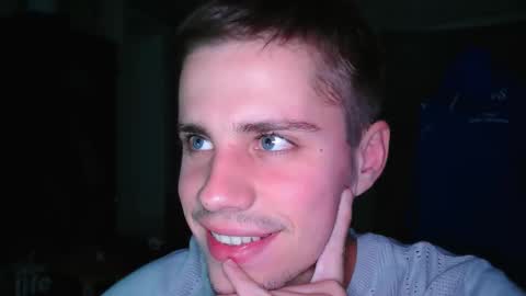 Snapshot of pusaprada chatting on 09.15.25 pusaprada online show from 09.15.25