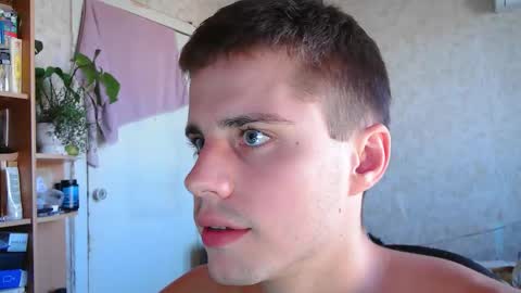 Snapshot of pusaprada chatting on 09.24.25 pusaprada online show from 09.24.25