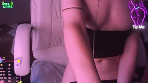Snapshot of push_my_buttons chatting on 07.25.26 Adriana WILL BE ONLINE soon online show from 07.25.26