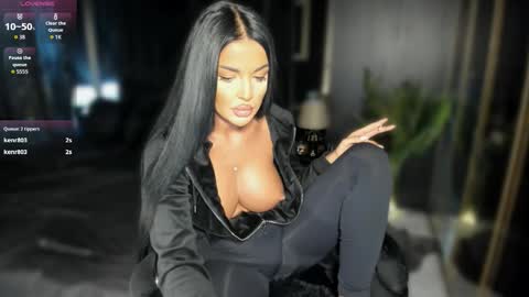 Snapshot of pussydollxx chatting on 09.21.25 Andreea online show from 09.21.25