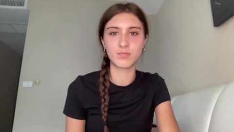 Snapshot of pussygir007 chatting on 12.10.24 pussygirl007 online show from 12.10.24