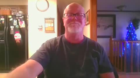 Snapshot of pussylover1365 chatting on 01.22.25 pussylover1365 online show from 01.22.25