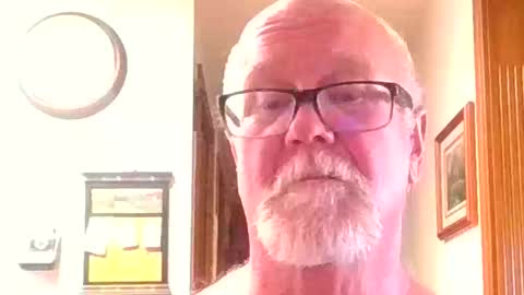 Snapshot of pussylover1365 chatting on 09.15.25 pussylover1365 online show from 09.15.25